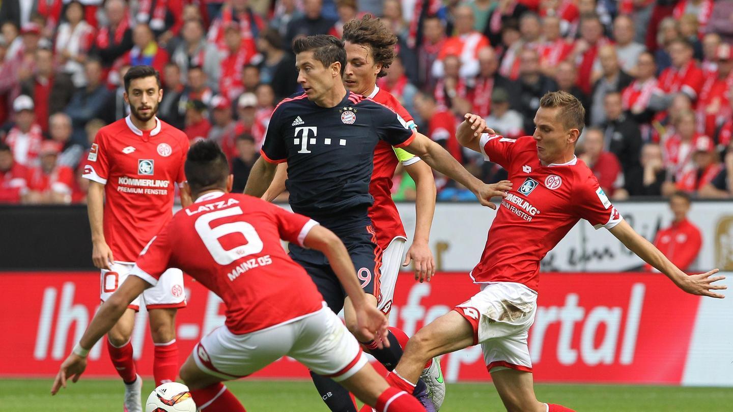 场上硝烟四 场上硝烟四